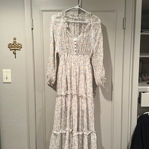 Floral Maci Dress Never Worn size small